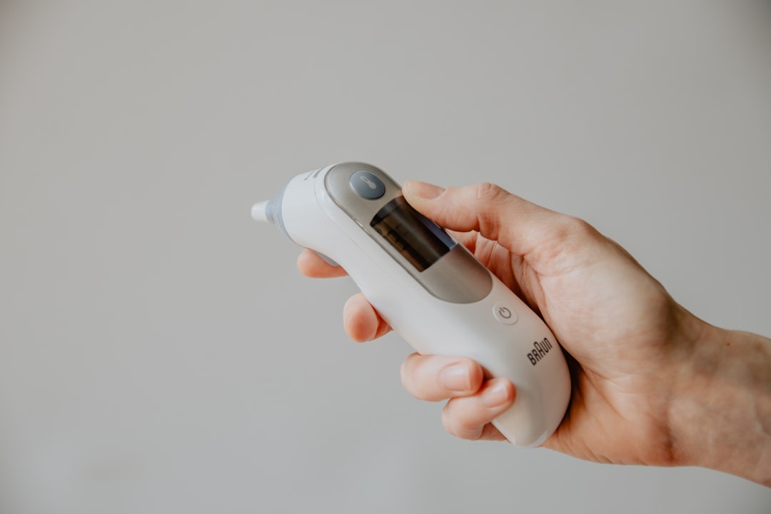 ZOYI Review ZOYI ZT-320B: Nhiệt Kế Hồng Ngoại Màn Hình  - Ảnh minh họa